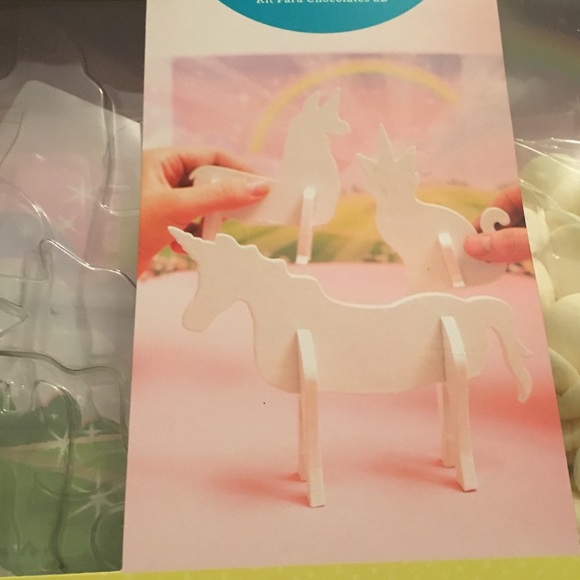 HomeMade with Love Unicorn 3D Chocolate Kit - Picture 4 of 5